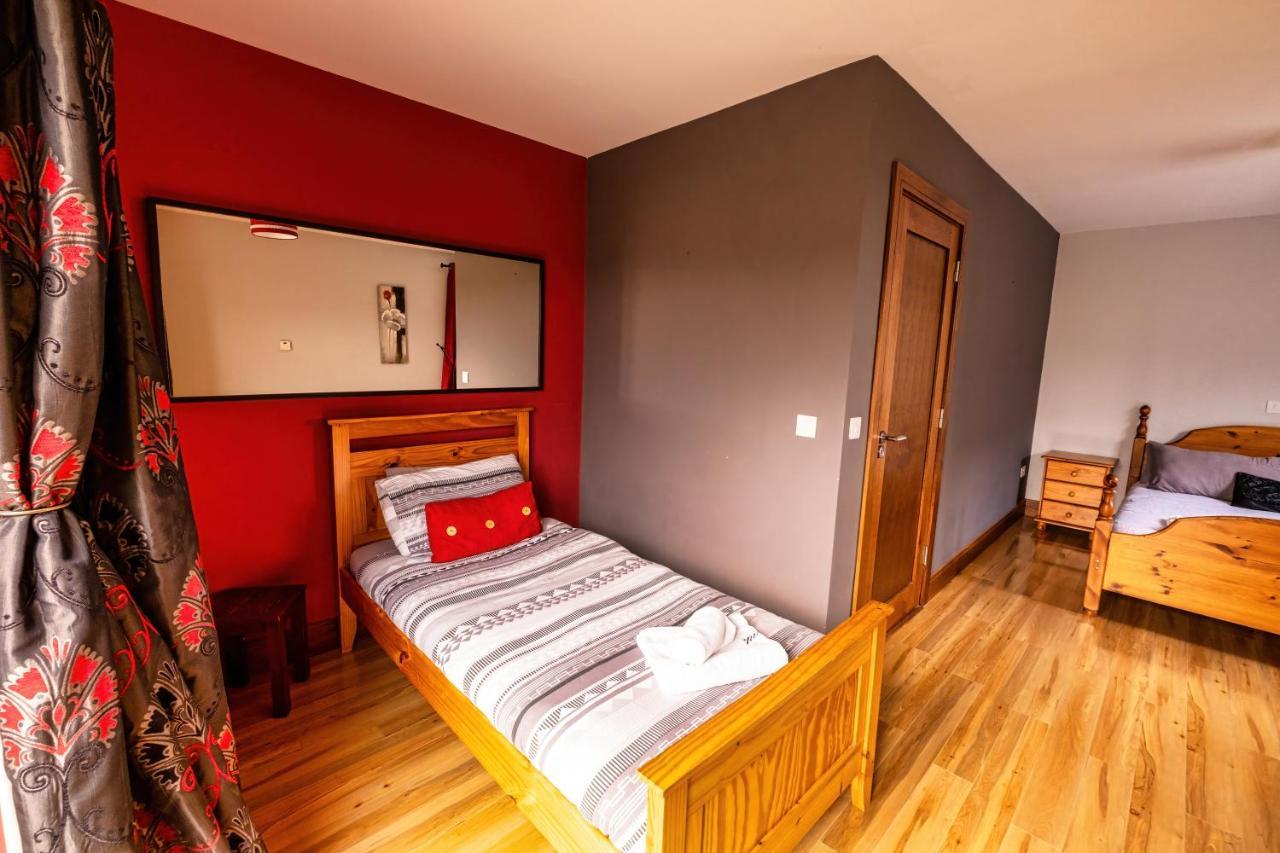 House By The Sea & Golf Course Villa Енискроун Екстериор снимка