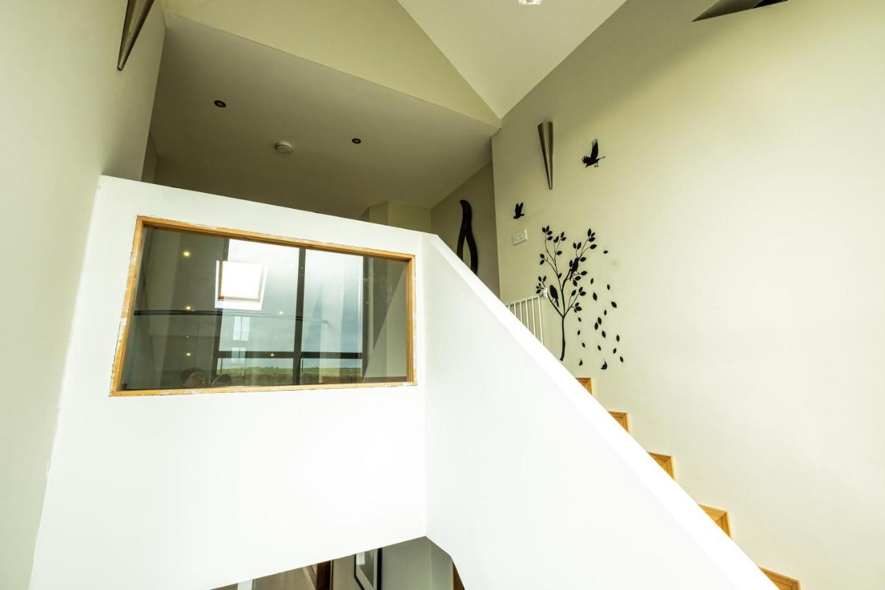 House By The Sea & Golf Course Villa Енискроун Екстериор снимка