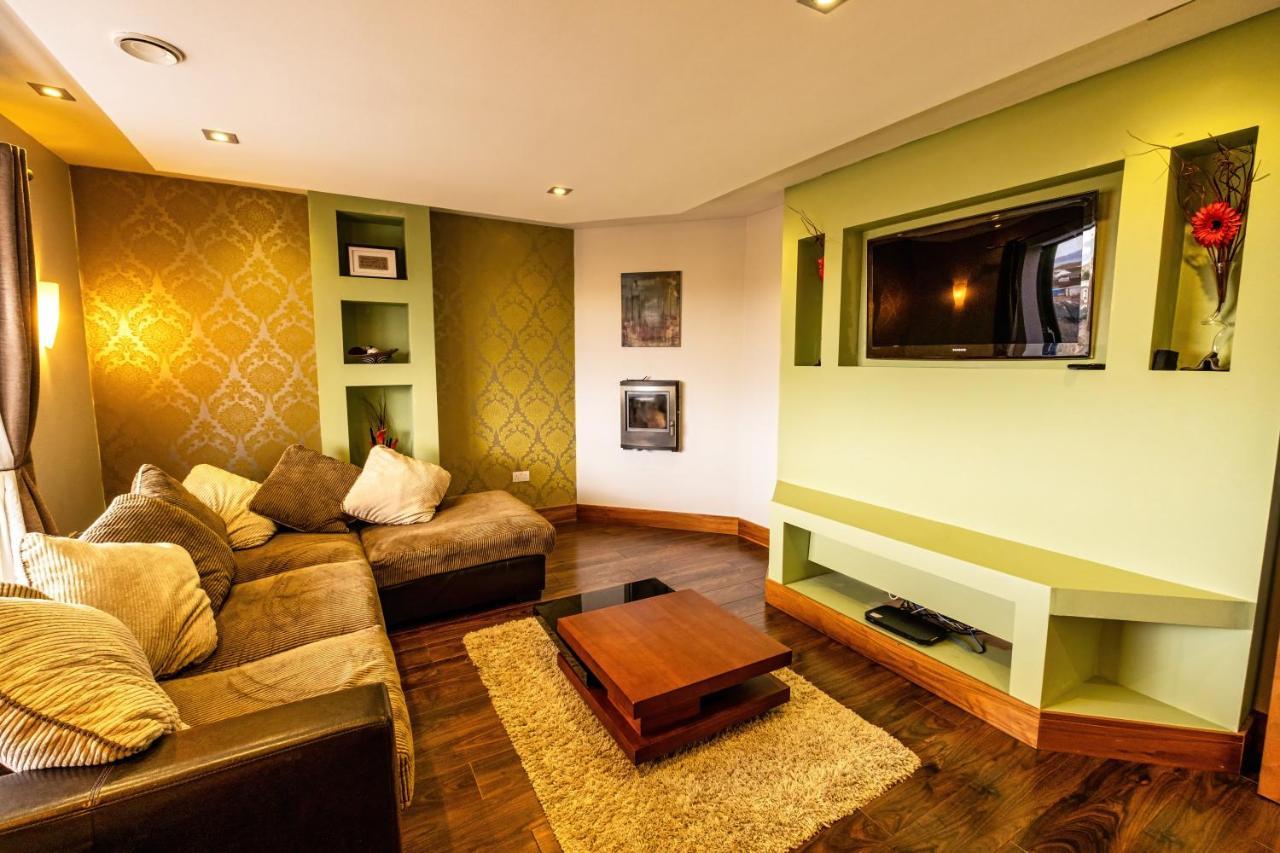 House By The Sea & Golf Course Villa Енискроун Екстериор снимка