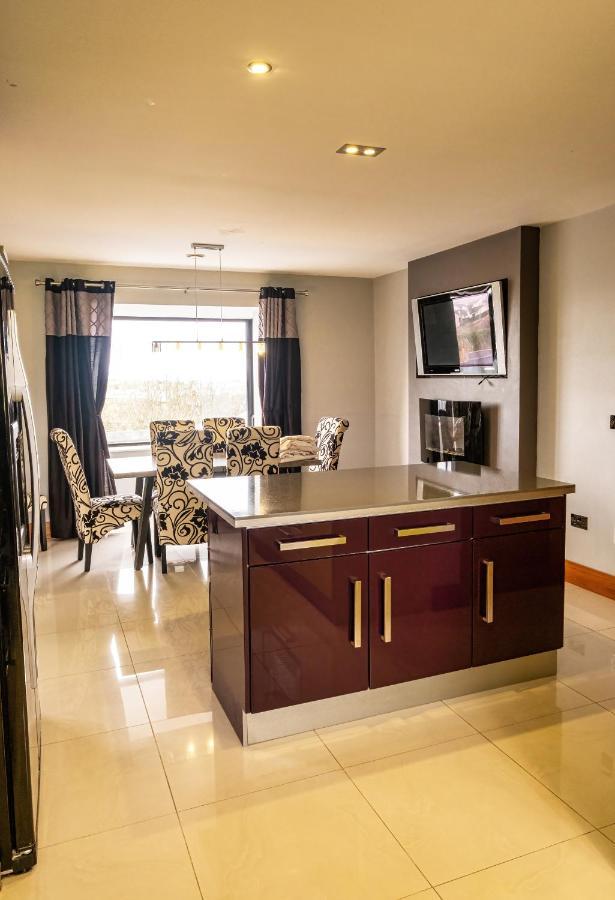 House By The Sea & Golf Course Villa Енискроун Екстериор снимка